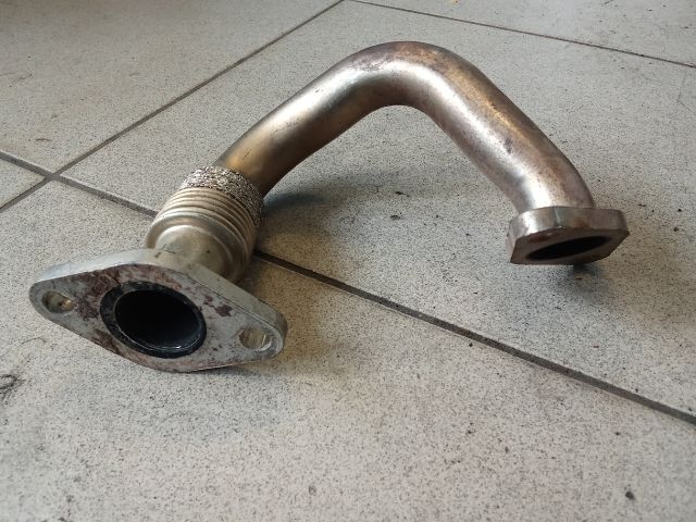 bontott VW GOLF V EGR Hűtő Cső