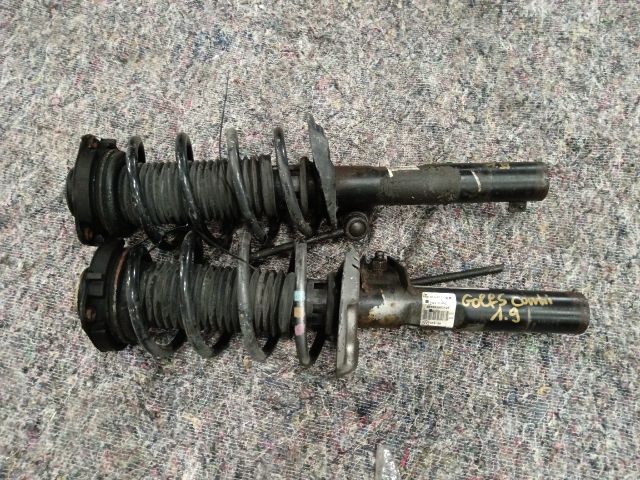 bontott VW GOLF V Első Lengéscsillapító Pár