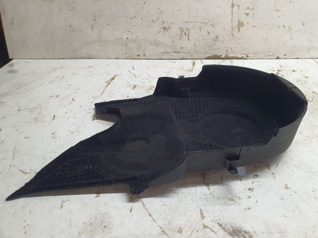 bontott VW GOLF V Első Vezérlés Burkolat