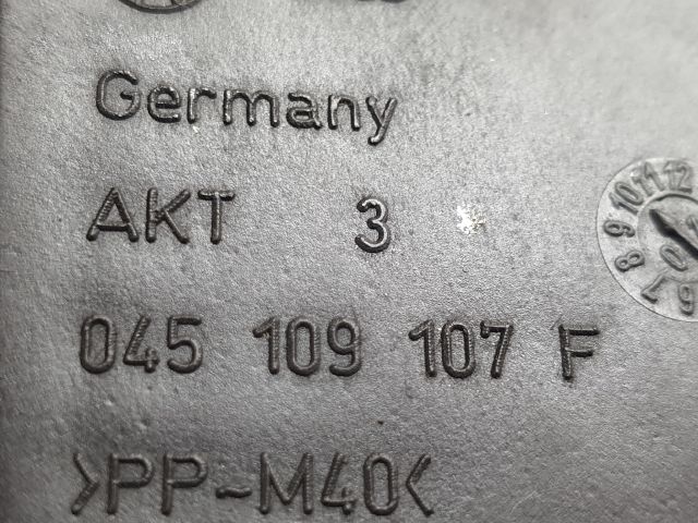 bontott VW GOLF V Első Vezérlés Burkolat