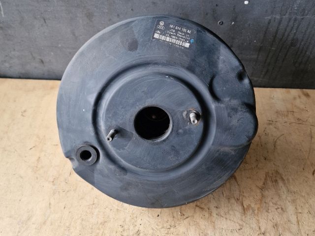 bontott VW GOLF V Fékrásegítő