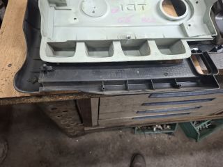 bontott VW GOLF V Felső Motorburkolat