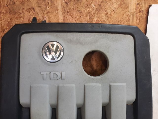 bontott VW GOLF V Felső Motorburkolat