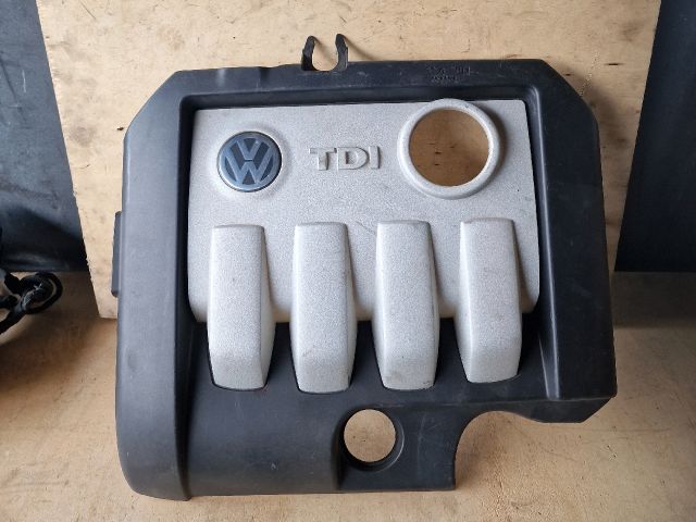 bontott VW GOLF V Felső Motorburkolat