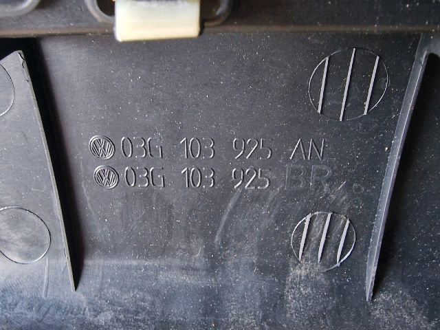 bontott VW GOLF V Felső Motorburkolat