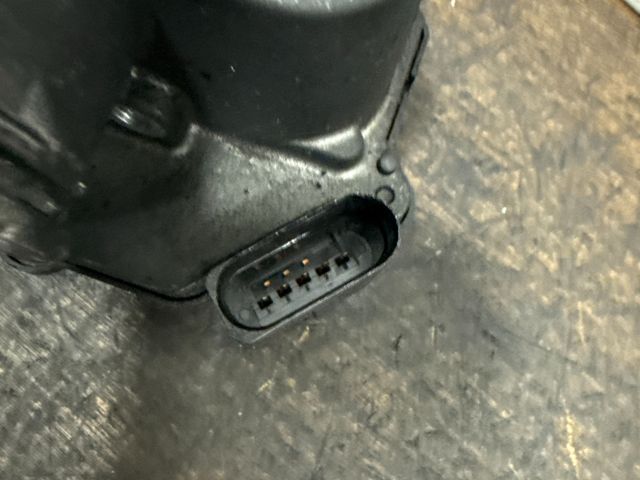 bontott VW GOLF V Fojtószelep (Elektromos)