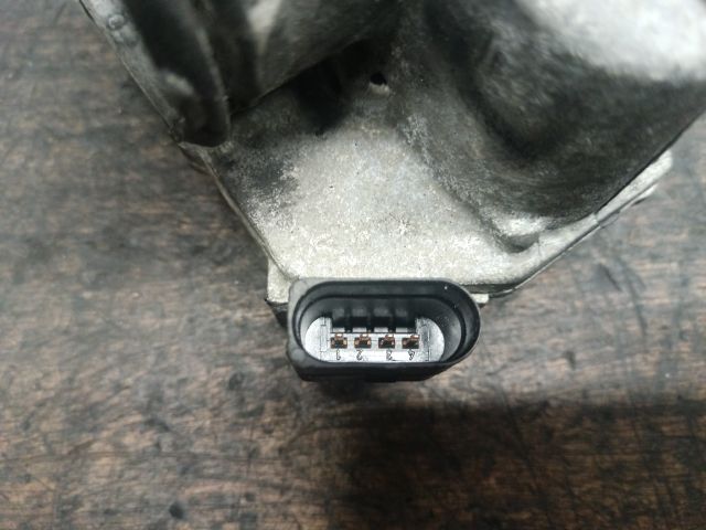 bontott VW GOLF V Fojtószelep (Elektromos)