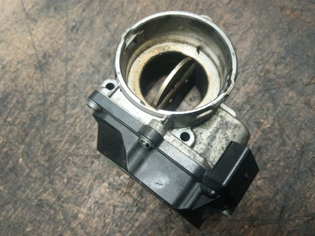 bontott VW GOLF V Fojtószelep (Elektromos)