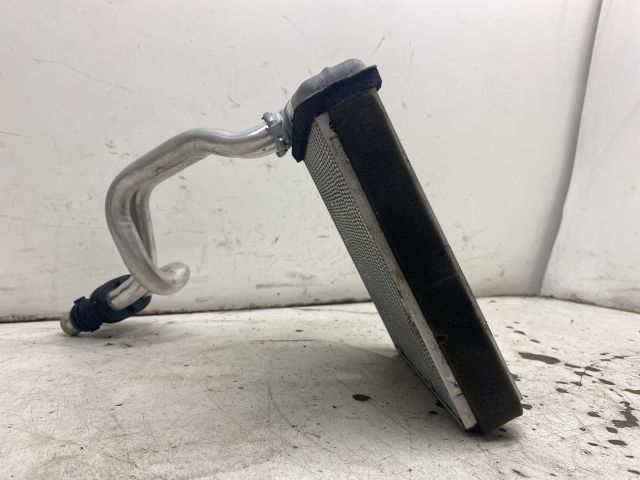 bontott VW GOLF V Fűtőradiátor