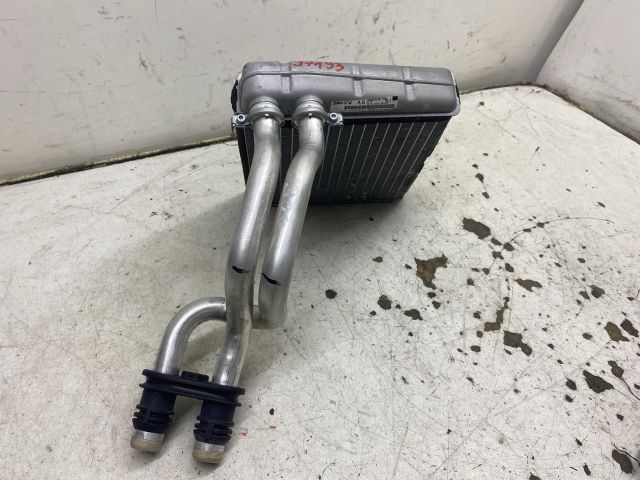 bontott VW GOLF V Fűtőradiátor