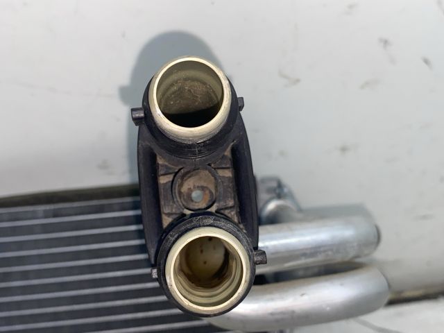 bontott VW GOLF V Fűtőradiátor