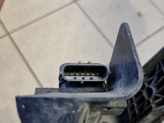 bontott VW GOLF V Gázpedál (Elektromos)