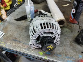 bontott VW GOLF V Generátor