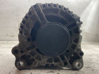 bontott VW GOLF V Generátor