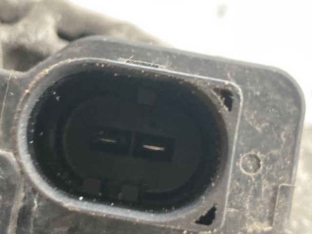 bontott VW GOLF V Generátor