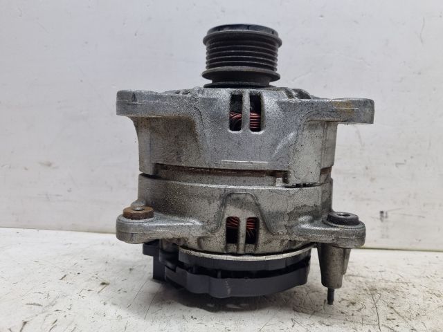 bontott VW GOLF V Generátor