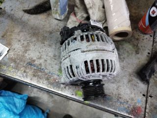 bontott VW GOLF V Generátor