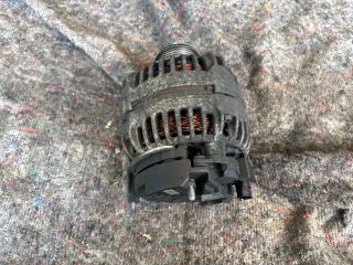 bontott VW GOLF V Generátor