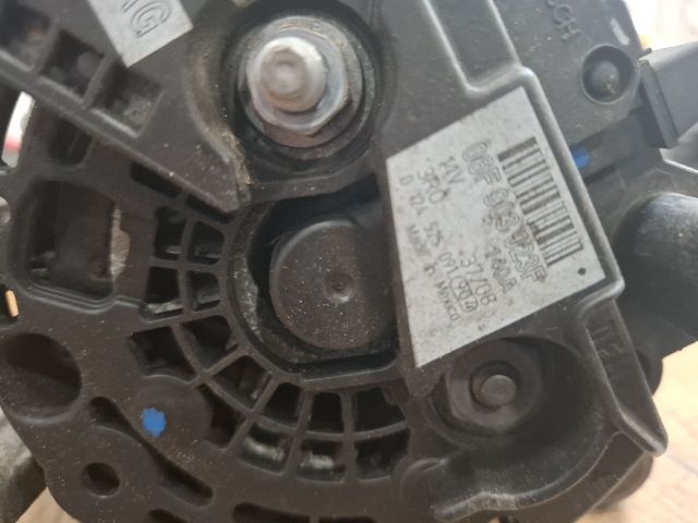 bontott VW GOLF V Generátor