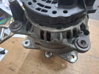 bontott VW GOLF V Generátor