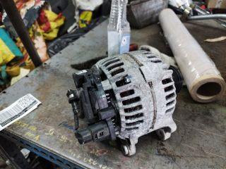 bontott VW GOLF V Generátor