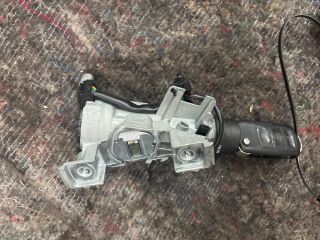 bontott VW GOLF V Gyújtáskapcsoló Házzal