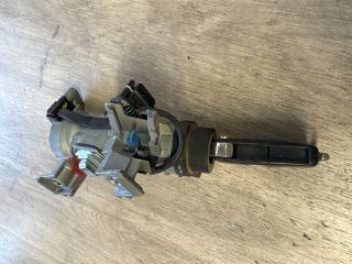 bontott VW GOLF V Gyújtáskapcsoló Házzal