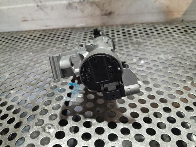 bontott VW GOLF V Gyújtáskapcsoló