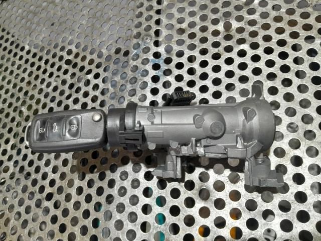 bontott VW GOLF V Gyújtáskapcsoló