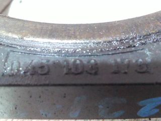 bontott VW GOLF V Hátsó Főtengely Szimmeringház