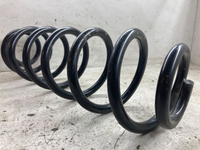 bontott VW GOLF V Hátsó Rugó