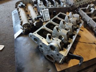 bontott VW GOLF V Hengerfej