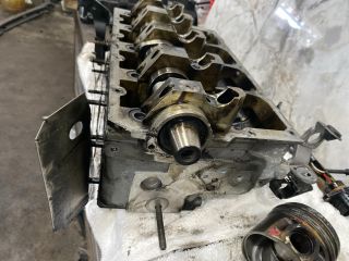 bontott VW GOLF V Hengerfej