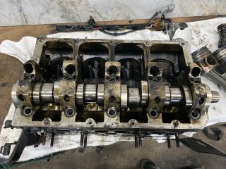 bontott VW GOLF V Hengerfej