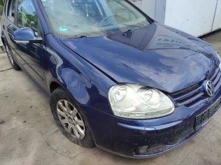 bontott VW GOLF V Homlokfal (Üres lemez)