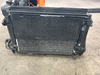 bontott VW GOLF V Hűtő Ventilátor(ok), Radiátor(ok) Szett
