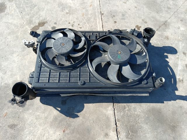 bontott VW GOLF V Hűtő Ventilátor(ok), Radiátor(ok) Szett
