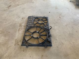 bontott VW GOLF V Hűtőventilátor Keret