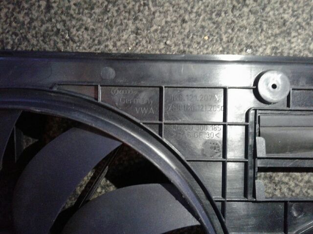 bontott VW GOLF V Hűtőventilátor Keret