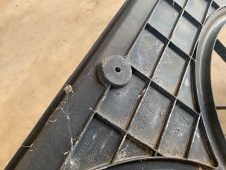 bontott VW GOLF V Hűtőventilátor Keret