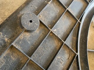 bontott VW GOLF V Hűtőventilátor Keret