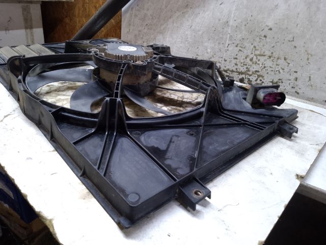bontott VW GOLF V Hűtőventilátor