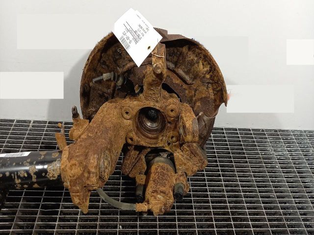 bontott VW GOLF V Jobb első Csonkállvány