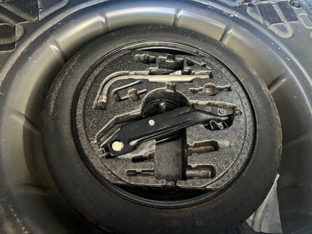 bontott VW GOLF V Jobb első Gólyaláb (Lengécsillapító, Rugó)