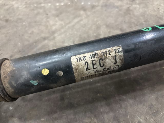 bontott VW GOLF V Jobb Féltengely