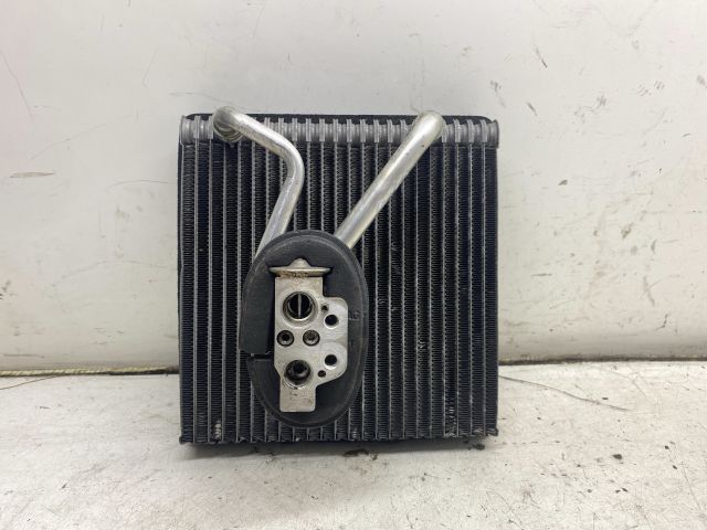 bontott VW GOLF V Klímahűtő Radiátor