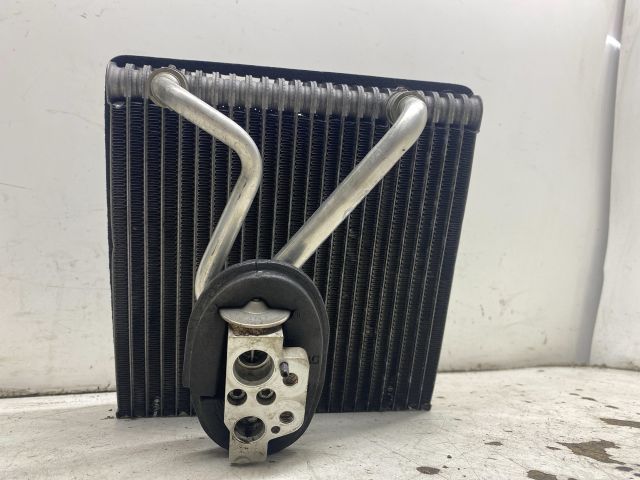 bontott VW GOLF V Klímahűtő Radiátor