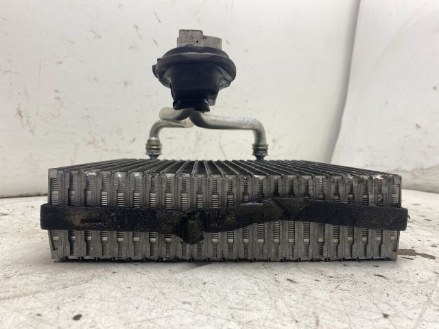 bontott VW GOLF V Klímahűtő Radiátor