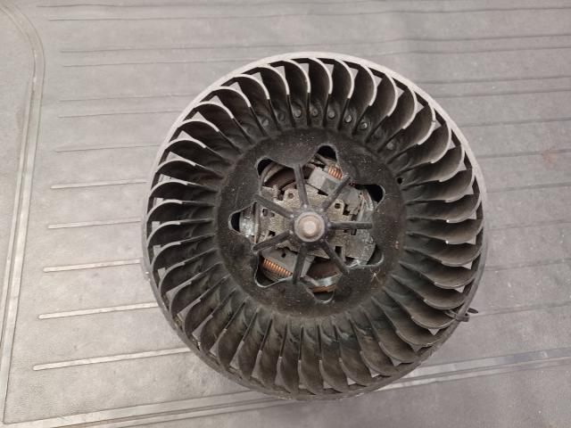 bontott VW GOLF V Klímahűtő Ventilátor