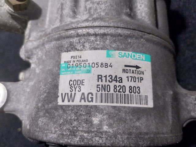 bontott VW GOLF V Klímakompresszor